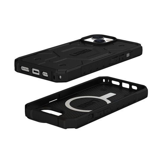 UAG Pathfinder MagSafe iPhone 14 Plus hoesje zwart