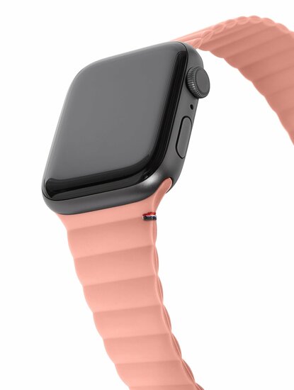 Decoded Silicone Magnetic Apple Watch 45 / 44 mm bandje roze