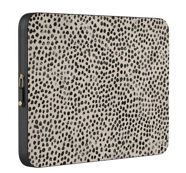 Burga MacBook Pro 13 inch sleeve almond latte