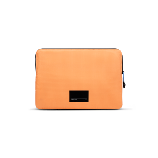 Native Union Air MacBook 13 inch sleeve apricot