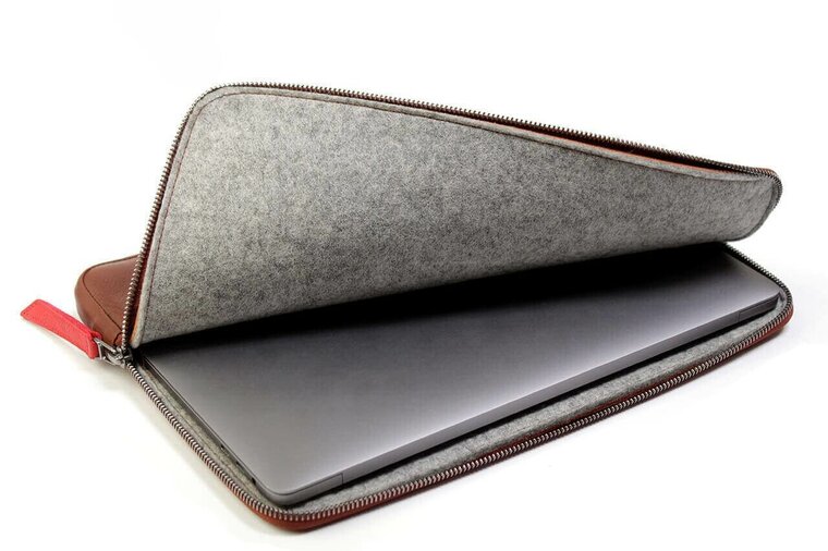 Pack Smooch Angus MacBook Pro 16 inch sleeve Bruin