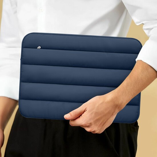 TechProtection Fluffy MacBook 15 / 16 inch sleeve blauw