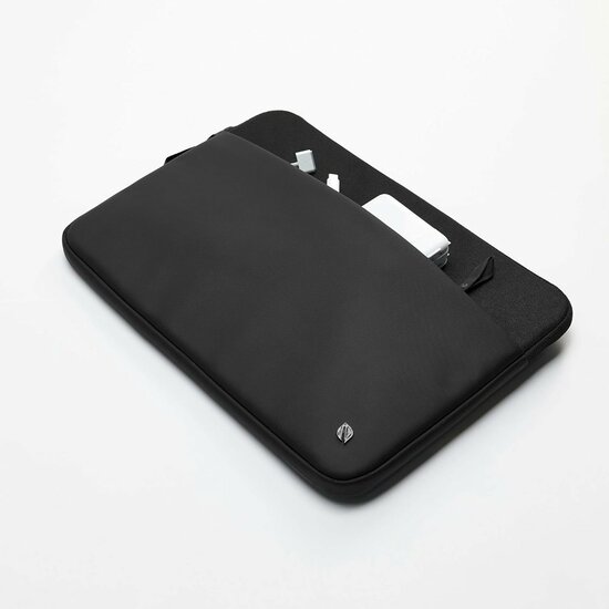 Incase Arc MacBook Pro 16 inch sleeve zwart