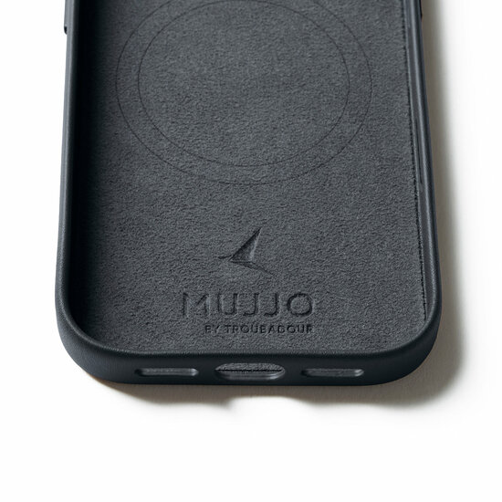 Mujjo Full Leather iPhone 17 Pro hoesje basalt