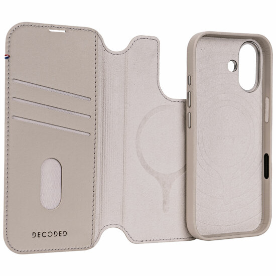 Decoded Leather Detachable 2 in 1&nbsp;Wallet iPhone 17 hoesje beige