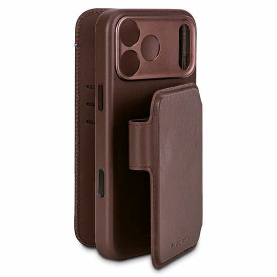 Decoded Leather Detachable 2 in 1&amp;#x00a0;Wallet iPhone 17 Pro hoesje zwart
