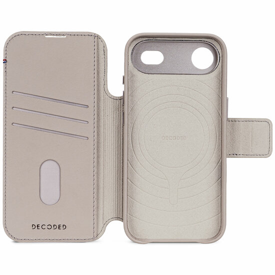 Decoded Leather Detachable 2 in 1&nbsp;Wallet iPhone 17 Air hoesje beige