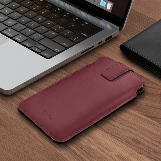 TechProtection universele iPhone 6,0 tot 6,9 inch sleeve rood