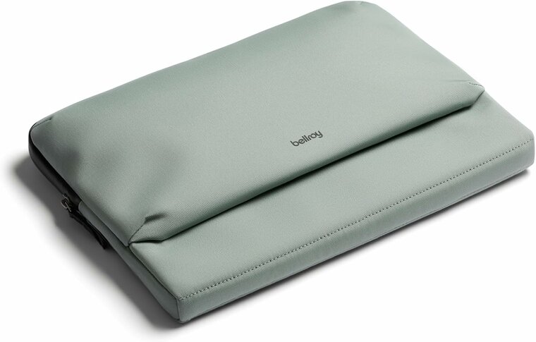 Bellroy Laptop Caddy MacBook Pro 16 inch sleeve eucalyptus