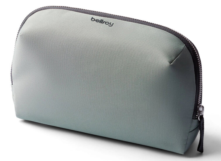 Bellroy Desk Caddy accessoires tech organizer eucalyptus