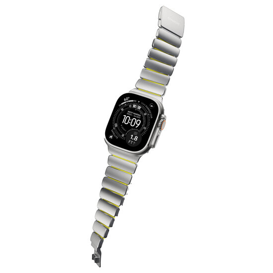 Nomad Stratos Band titanium Apple Watch 49 / 46 / 45 mm bandje natural / volt