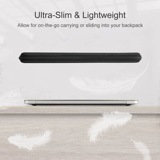 TechProtection Sport MacBook 15 / 16 inch sleeve zwart