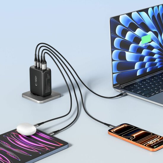 TechProtection GaN 4 poort 200 watt USB-C oplader zwart