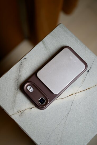 Decoded Nano superdunne MagSafe powerbank 3000 mAh zilver