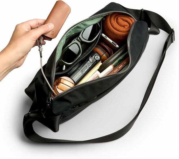 Bellroy Classic sling 7 liter schoudertas zwart