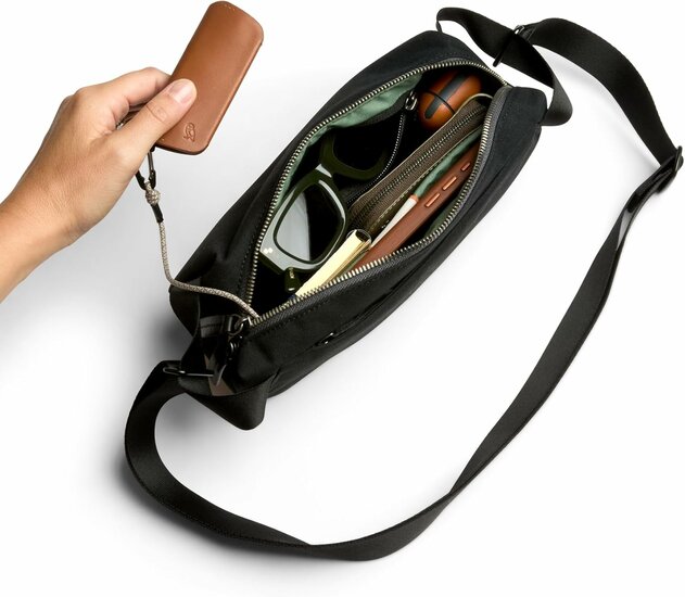 Bellroy Classic sling 3 liter schoudertas zwart