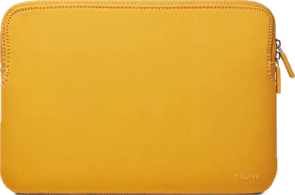 TRUNK Neoprene MacBook 13 inch sleeve geel