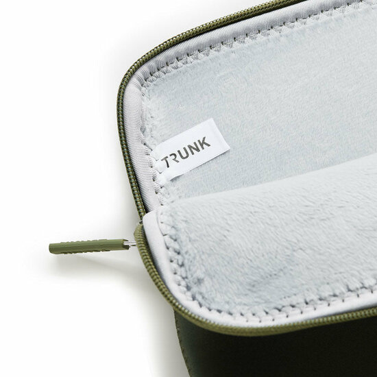 TRUNK Neoprene MacBook 13 inch sleeve groen
