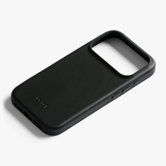 Bellroy leather iPhone 17 Pro hoesje zwart