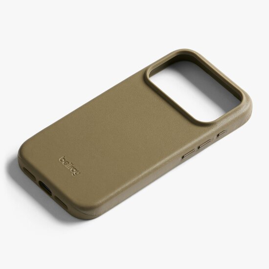 Bellroy leather iPhone 17 Pro Max hoesje khaki