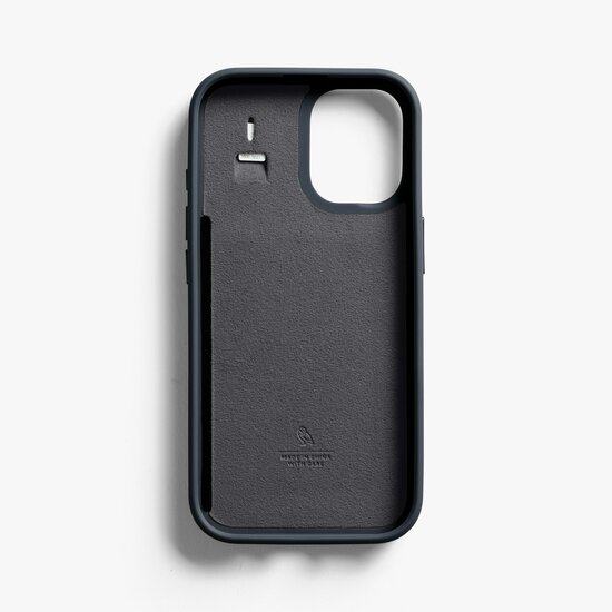 Bellroy Card iPhone 17 wallet hoesje navy
