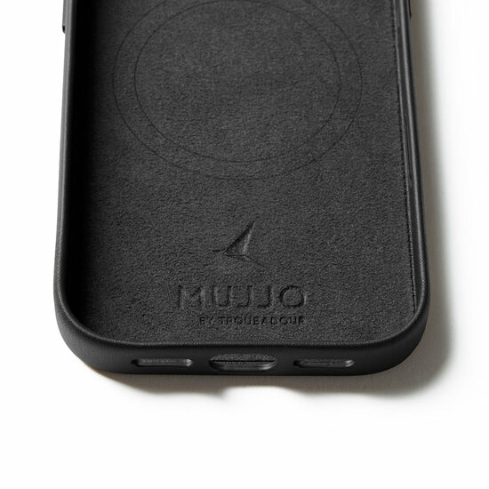 Mujjo Full Leather iPhone 17 Pro hoesje zwart