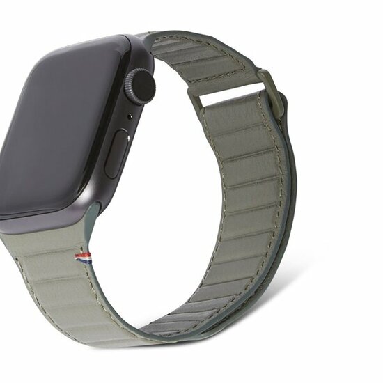 Decoded Traction Leather Apple Watch 42 / 41 / 40 mm bandje groen