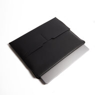 Mujjo Envoy leren MacBook Pro 16 inch sleeve zwart