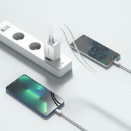 Tech Protection 65 watt 3 poort USB oplader zwart