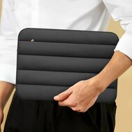 TechProtection Fluffy MacBook 15 / 16 inch sleeve zwart