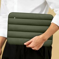 TechProtection Fluffy MacBook 15 / 16 inch sleeve groen