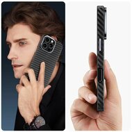 TechProtection Carbon MagSafe iPhone 14 hoesje zwart