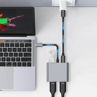 TechProtection&nbsp;4in-1 USB-C hub Dual HDMI