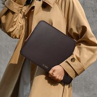 TechProtection Fleece MacBook 15 / 16 inch sleeve donkerbruin