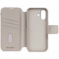 Decoded Leather Detachable 2 in 1&nbsp;Wallet iPhone 17 hoesje beige