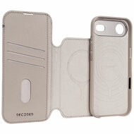 Decoded Leather Detachable 2 in 1&nbsp;Wallet iPhone 17 Air hoesje beige