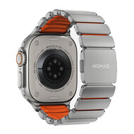 Nomad Stratos Band titanium Apple Watch 49 / 46 / 45 mm bandje natural / oranje