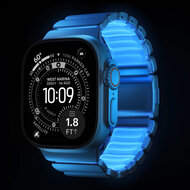 Nomad Stratos Band titanium Apple Watch 49 / 46 / 45 mm bandje natural / icy blue