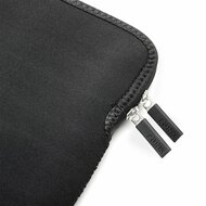 TRUNK Neoprene MacBook Air 15 inch sleeve zwart