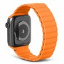 Decoded Silicone Magnetic Apple Watch 41 / 40 mm bandje oranje