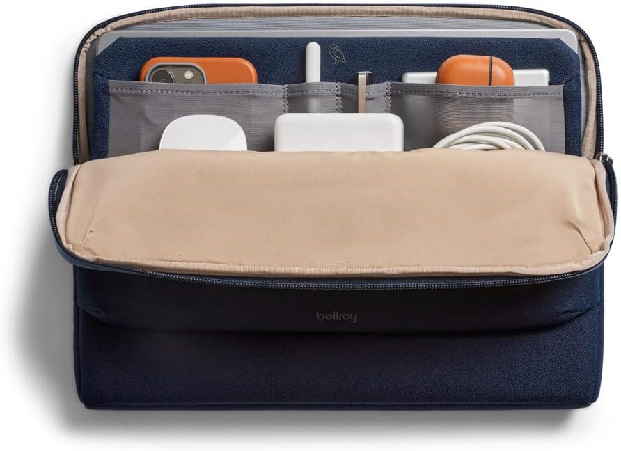 Bellroy Laptop Caddy MacBook Pro 16 inch sleeve navy