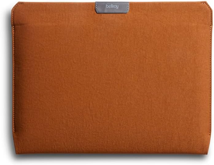 Bellroy MacBook Pro 16 inch sleeve brons