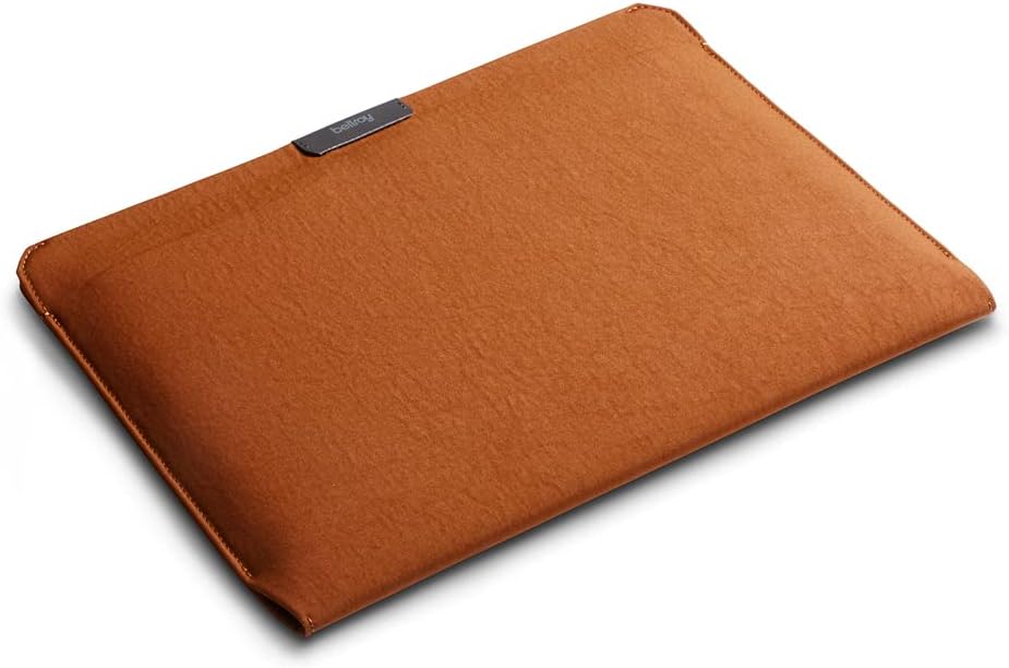 Bellroy MacBook Pro 16 inch sleeve brons