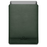 Woolnut Leather MacBook Pro 16 inch sleeve Groen
