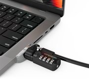 MacLocks Ledge MacBook Pro 14 inch beveiliging met combinatieslot